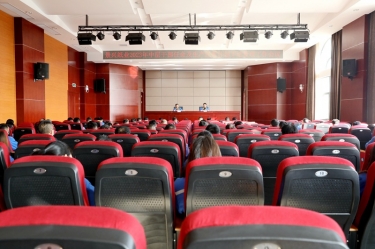 开拓创新 勇往直前 | 8868体育手机版登录入口召开2023年度中层干部任命及生产经营计划下达管理工作会议