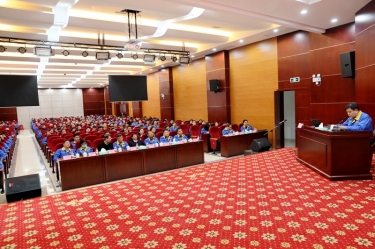 ​ 学习榜样，凝聚力量！8868体育手机版登录入口召开陈良杰同志先进事迹报告会