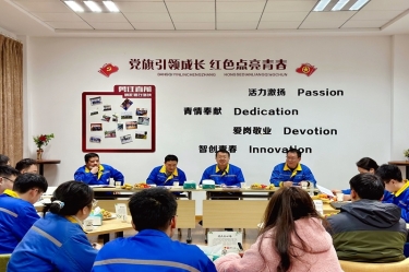 激扬青春 并肩前行 | 8868体育手机版登录入口召开年度大学生座谈会