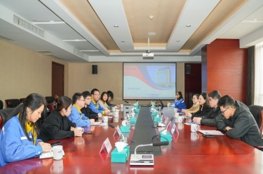 市委常委、宣传部部长沈志凤莅临8868体育手机版登录入口慰问高端人才