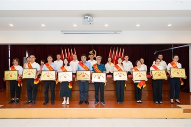 捷报传喜 党建领航 | 8868体育手机版登录入口党委获得多项荣誉