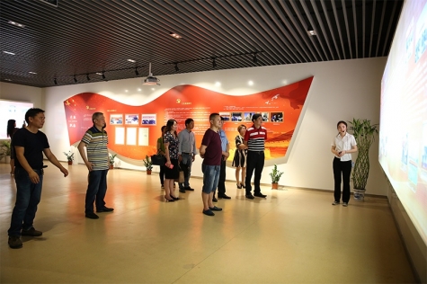 中法集团领导来8868体育手机版登录入口交流党建工作